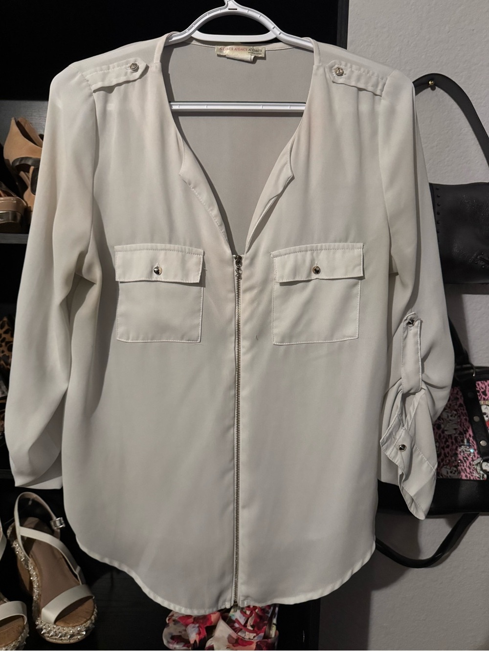 a'gaci Light white Zip-Front Button-Flap Blouse